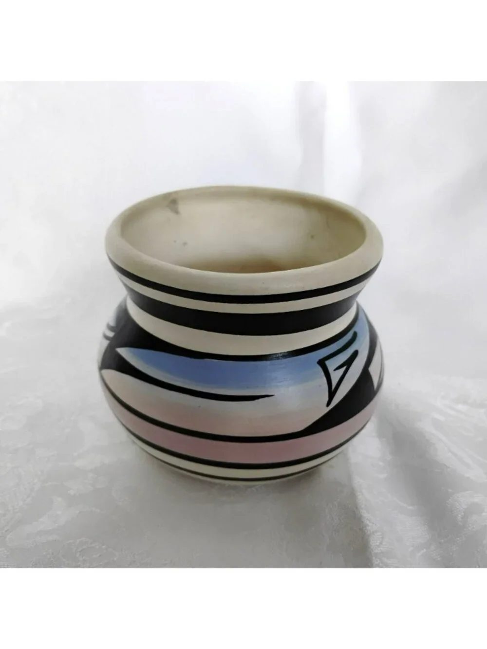 Hand-Painted Cedar Mesa Native American Pottery Vase 4